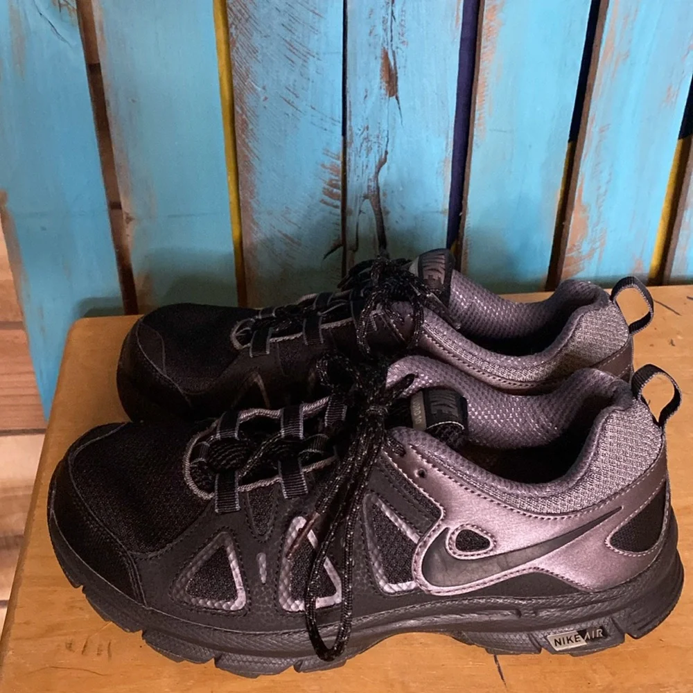 Nike Alvord 10 men’s trail running shoes size 7.5 black gray 516864-001